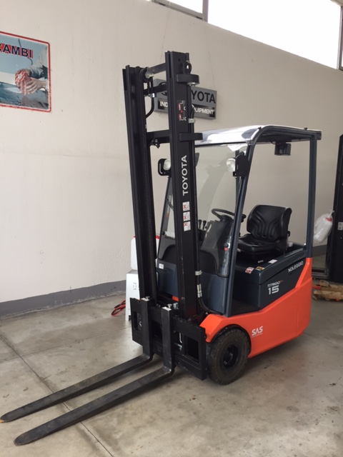 7FBEST15 sn 14825 del 2015 1 - Carrello usato Toyota mod. 7FBEST15 - Carrello usato Toyota mod. 7FBEST15